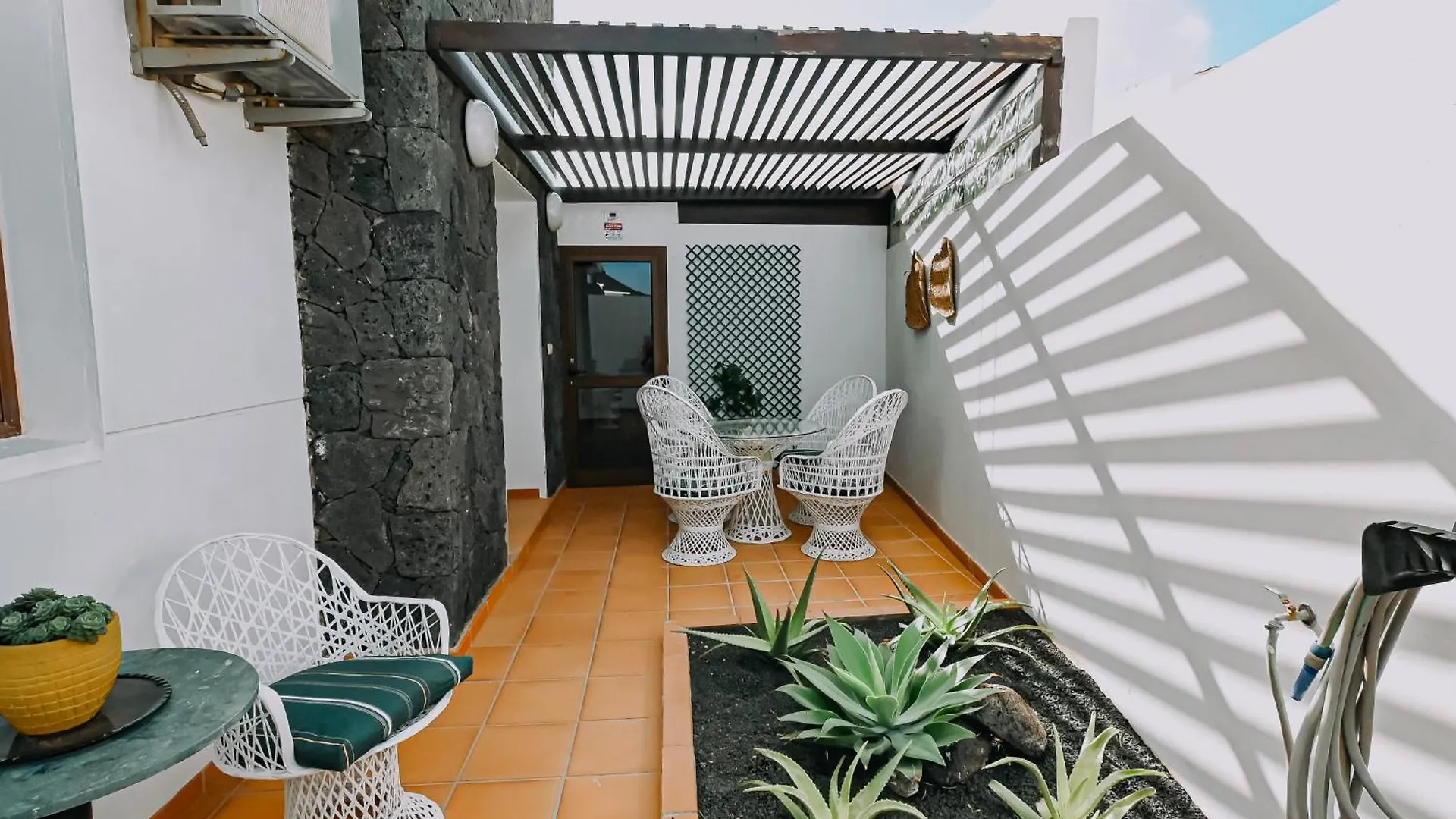 Casa Bella Vista Villa Tahiche Spain